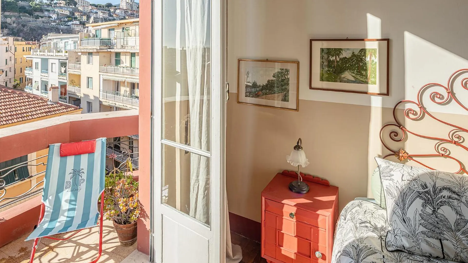 Un Tuffo A Sanremo, Nell'Art Deco! Apartment
